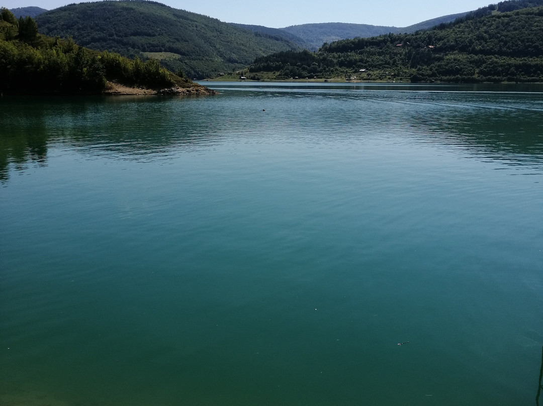 Zavojsko Lake景点图片