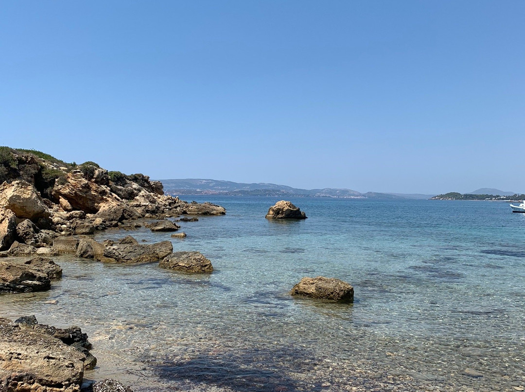 Eglina Beach-凯法利尼亚岛必去景点