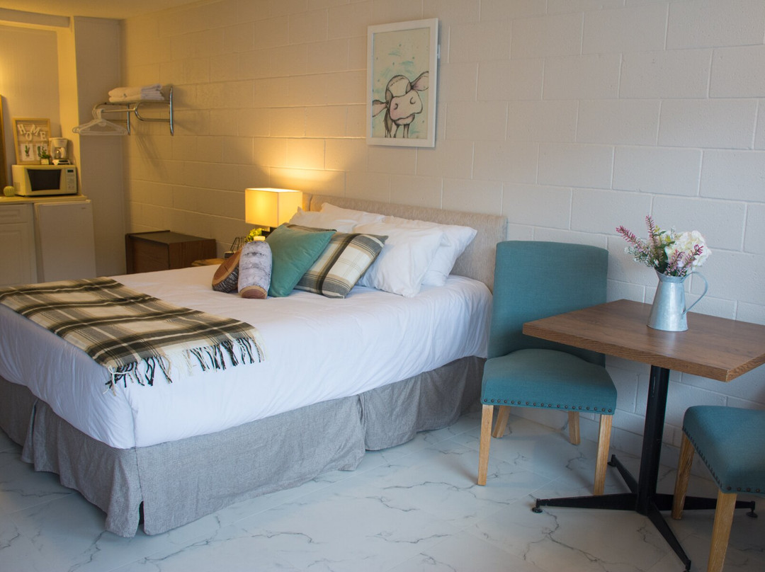 Christina Lake Motel And Rv Park主图