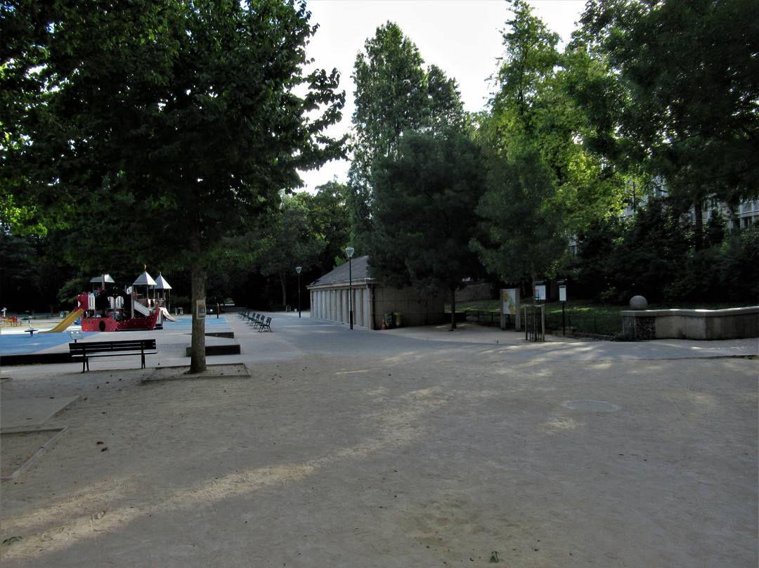 Square René-Le Gall景点图片