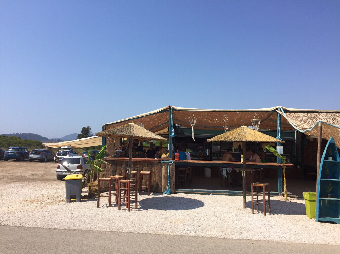 Divari Beach-Gialova必去景点