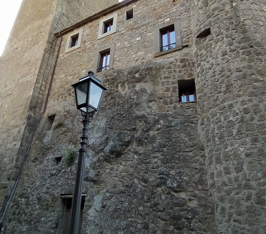 Torre dell'Orologio-Bassano in Teverina必去景点