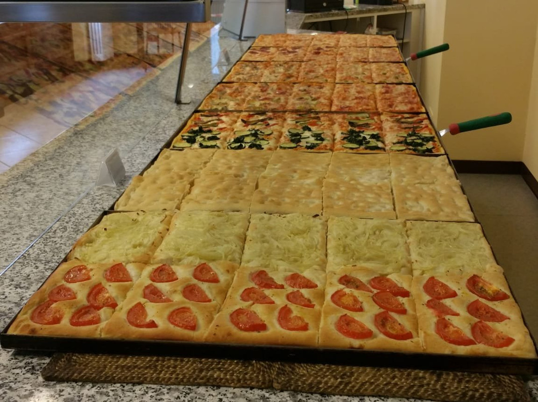 Pizzeria Paolo Taglio Pizza