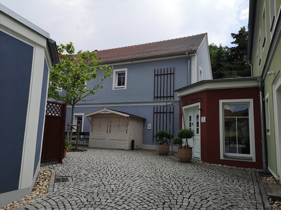Weinboehla酒店住宿-Pension Kalinde
