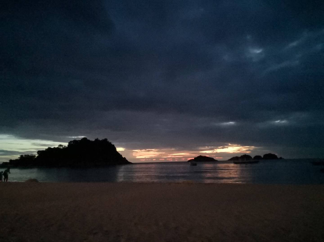 拉谷娜热浪岛度假村主图