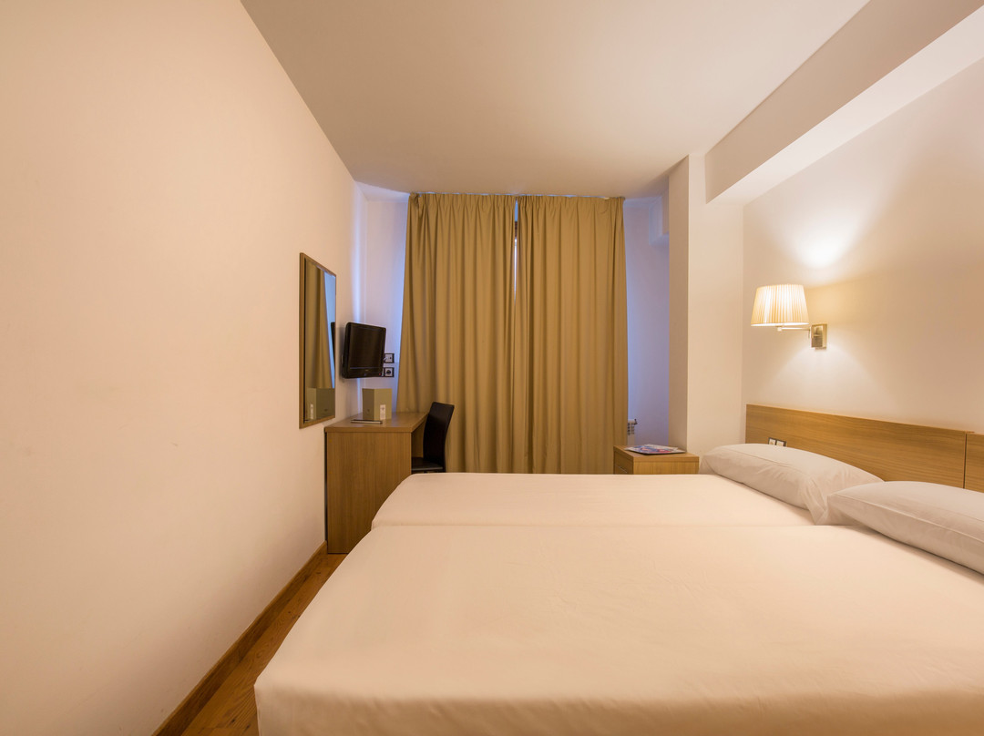 Hotel Catalunya Ski主图