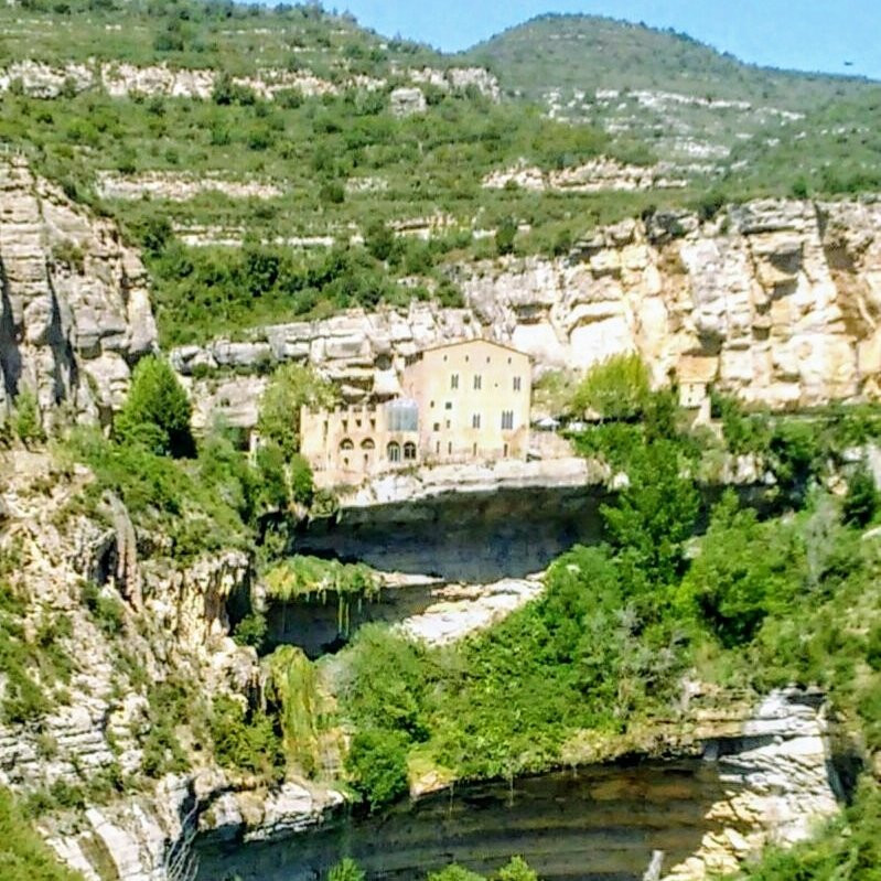 Sant Miquel del Fai Monastery景点图片