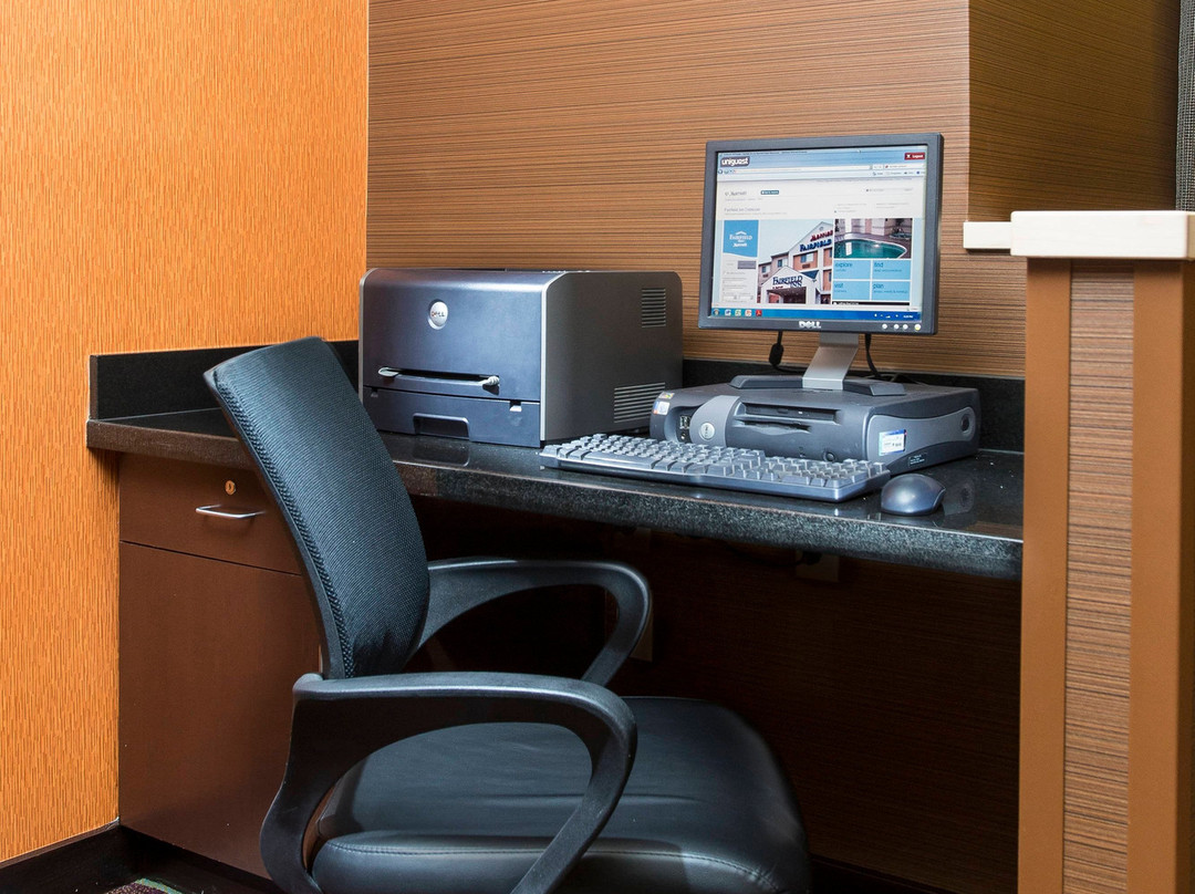 Fairfield Inn & Suites Oshkosh主图