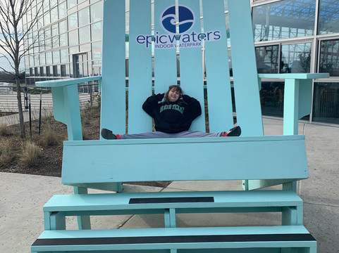 Epic Waters Indoor Waterpark-大草原城必去景点