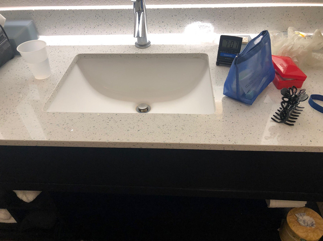 La Quinta Inn & Suites by Wyndham Alexandria Airport主图