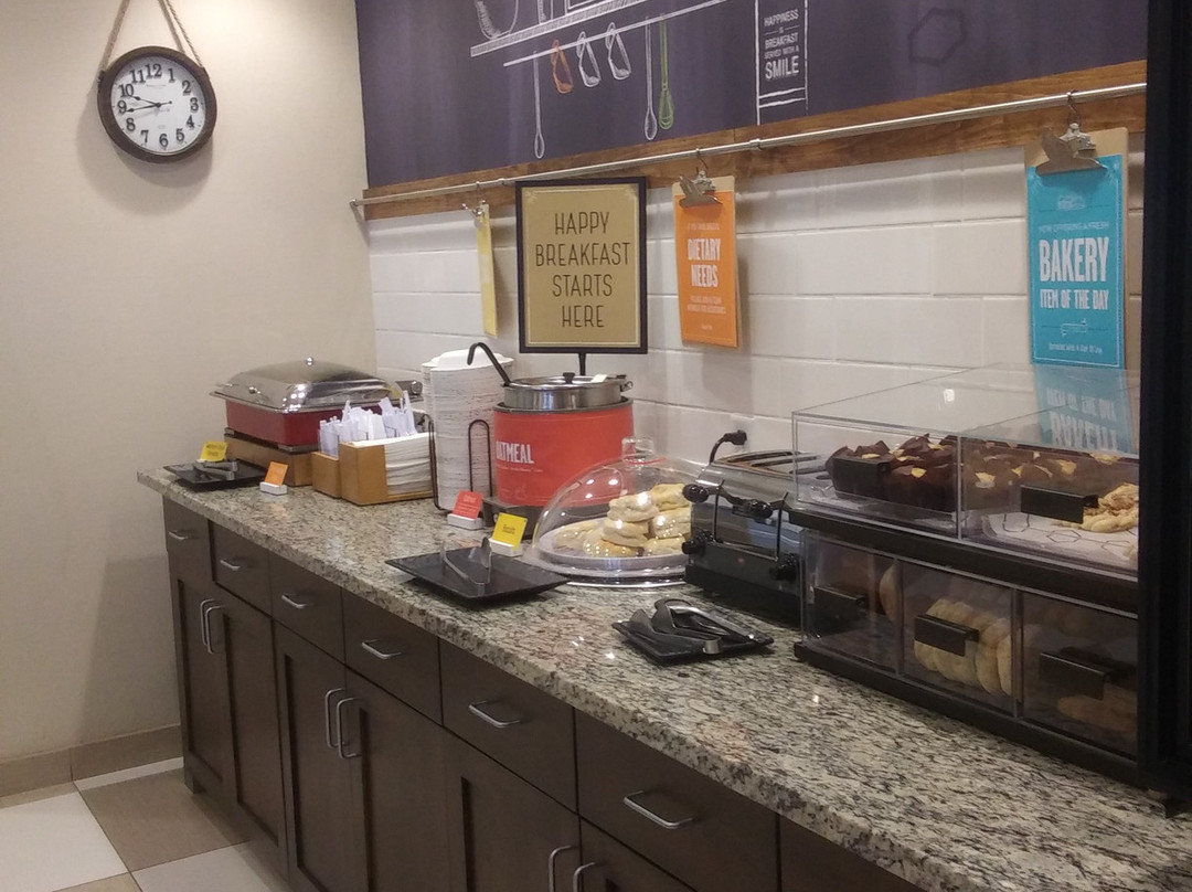 Hampton Inn & Suites Chippewa Falls主图