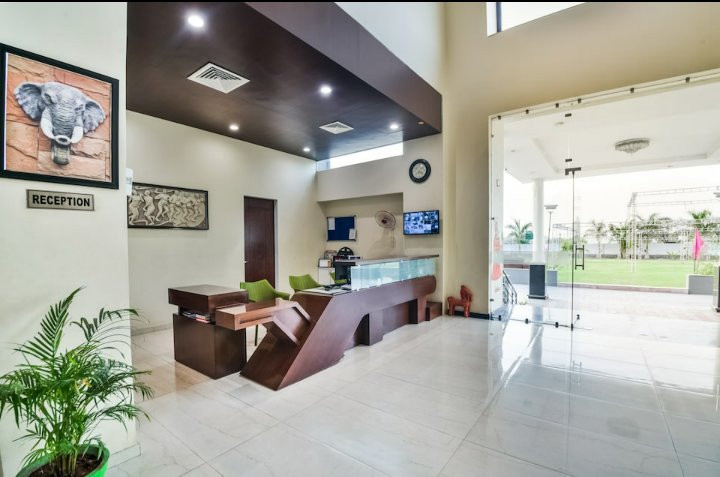 HOTEL AMRIT MANTHAN主图