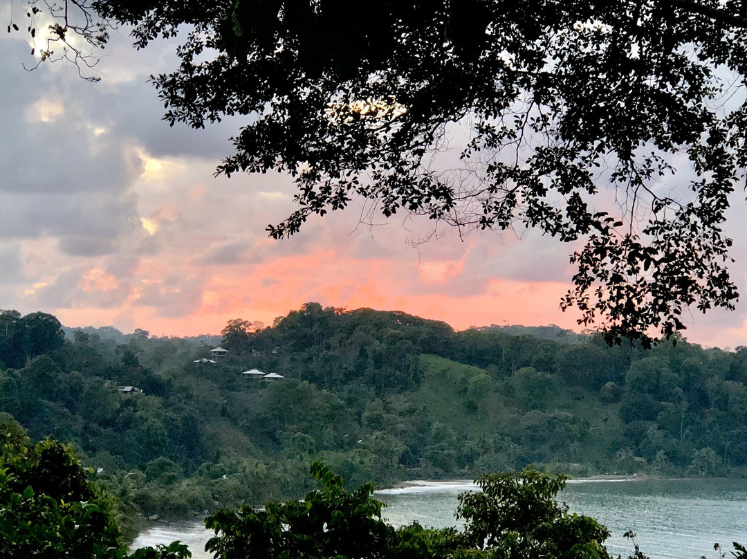 El Mirador Lodge主图