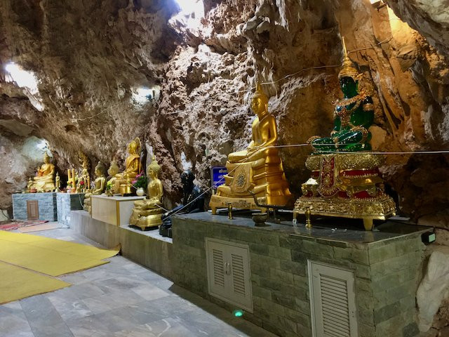 Wat Tham Phetpiman景点图片