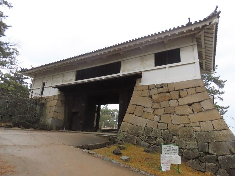 Fukuyama Castle Sujiganegomon景点图片