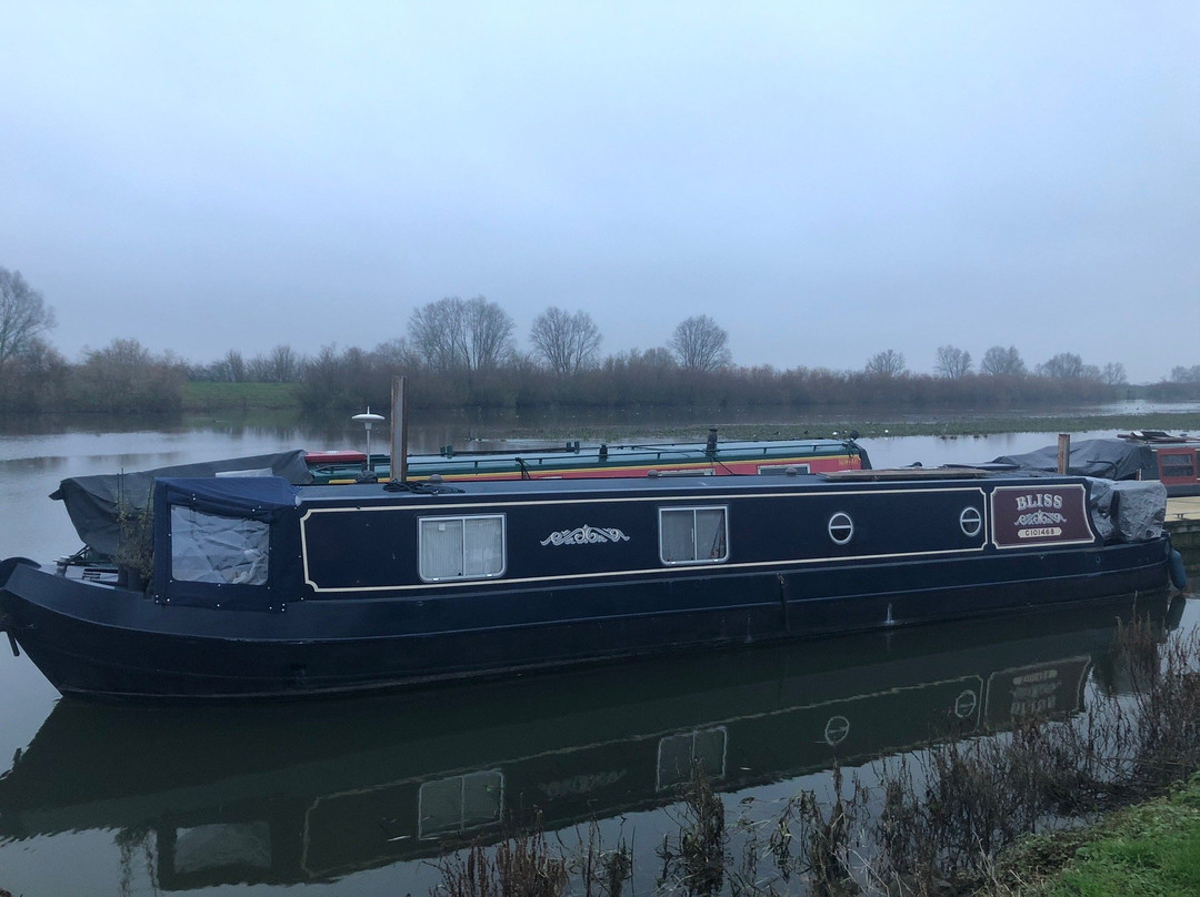 Westview Marina-Earith必去景点