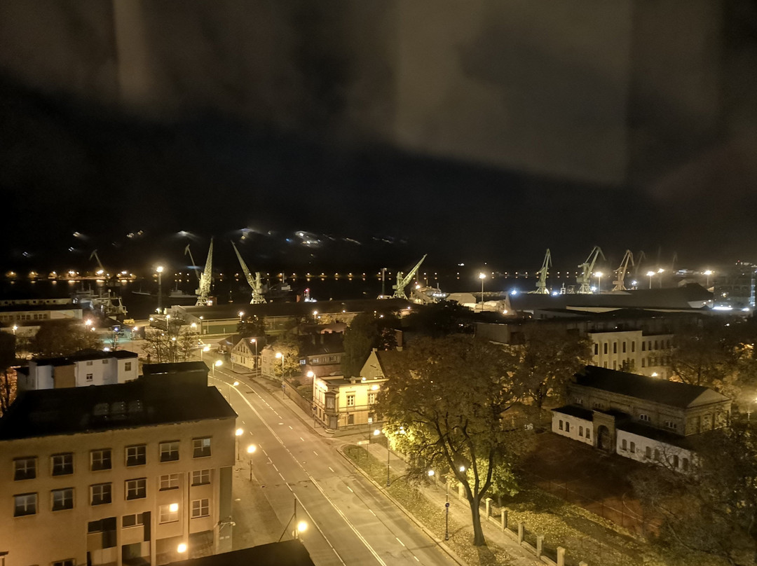 安伯顿克莱佩达酒店主图