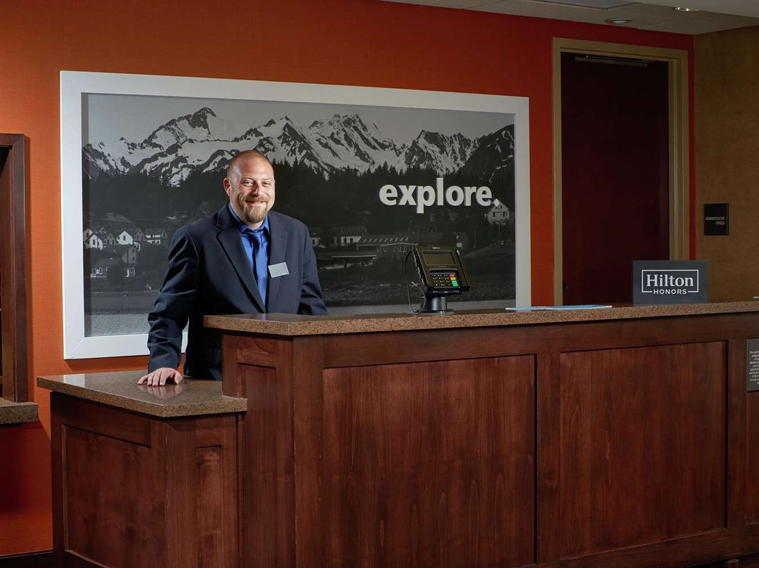 Hampton Inn & Suites Salem主图