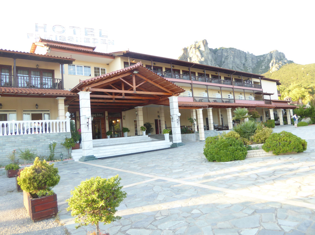 法米斯伊甸园酒店主图