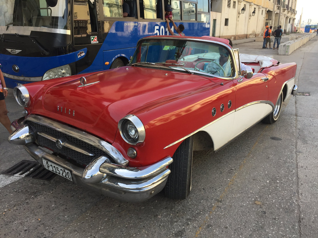 Nely Havana Car Tour景点图片