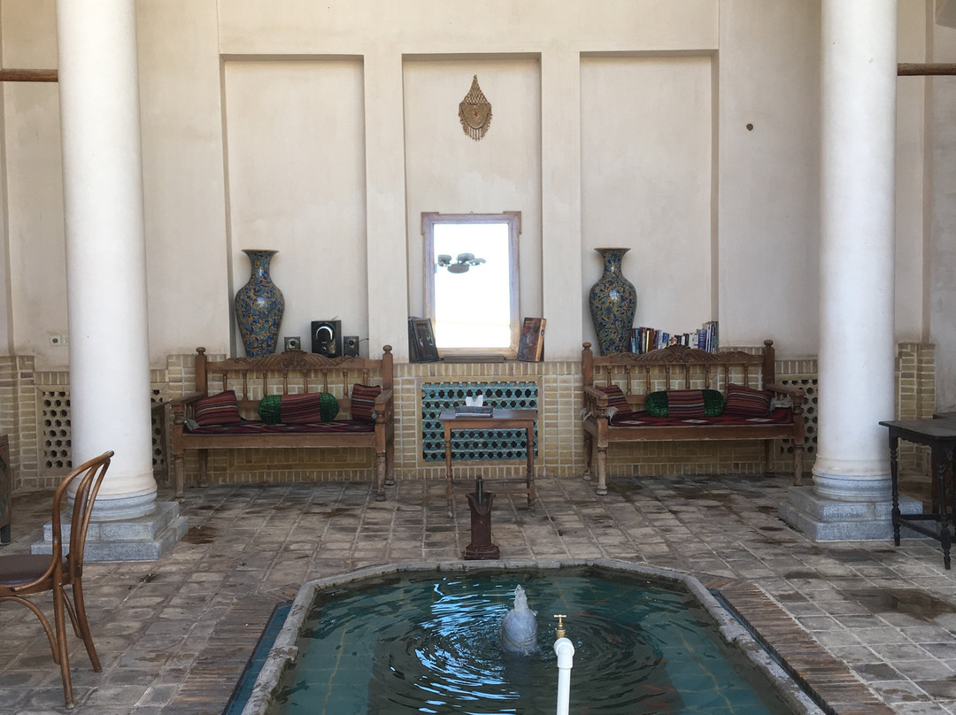 Morshedi House主图