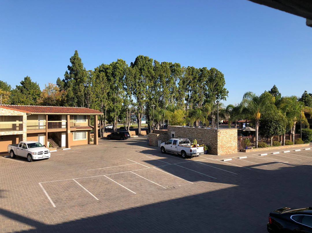 圣克拉拉华美达旅店主图