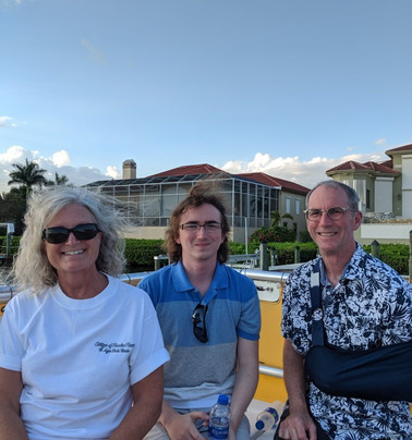 Adventures in Paradise Fort Myers Beach-迈尔斯堡海滩必去景点