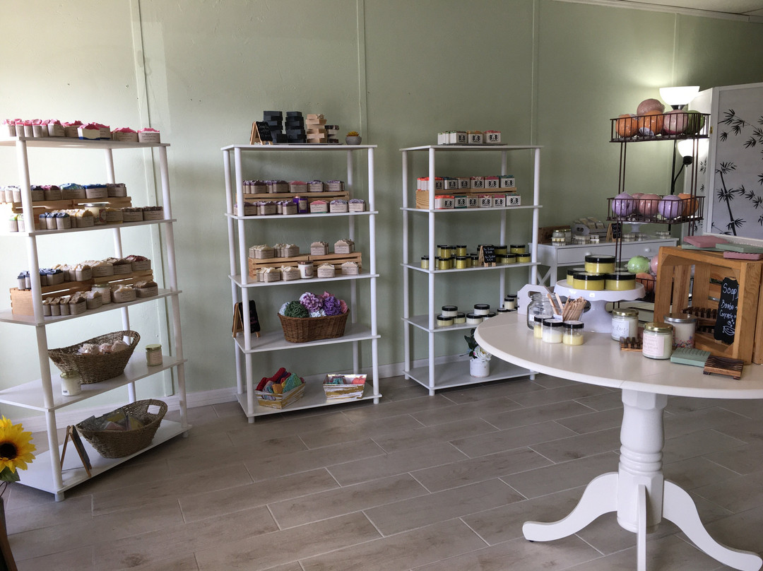 Summerfield旅游景点-Oneness Essentials