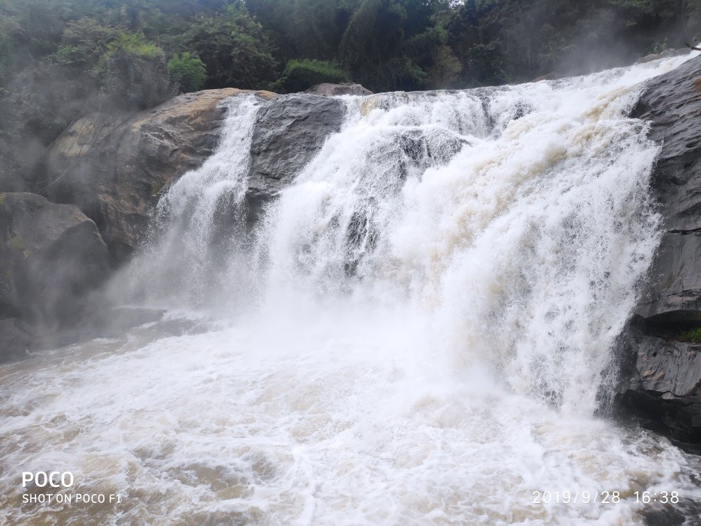 Ripple Waterfalls景点图片