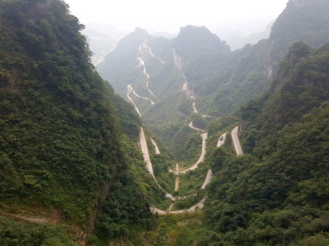 张家界天门山景点图片