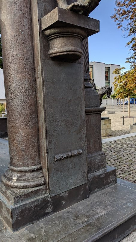 Monument Göttingen Sieben-汉诺威必去景点