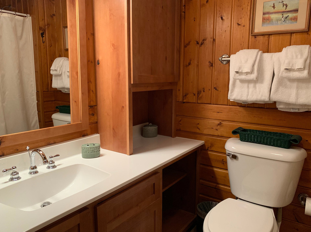 Dillman's Bay Resort主图