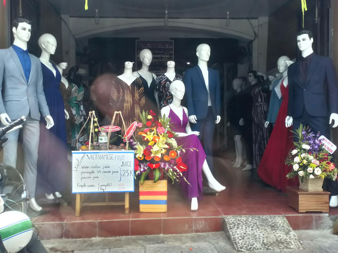 Moon Custom Tailor-会安必去景点