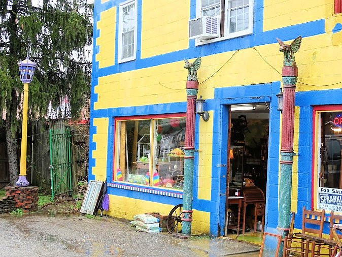 Out of the Past Antiques-Harriman必去景点