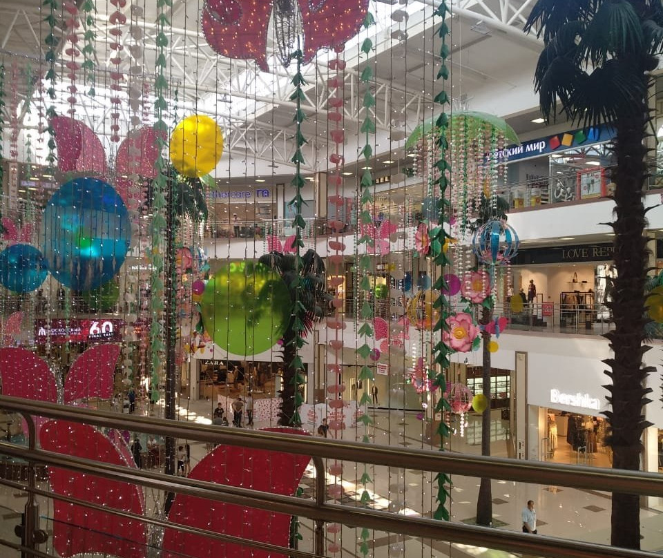 Krasnaya Ploshhad Shopping Mall景点图片