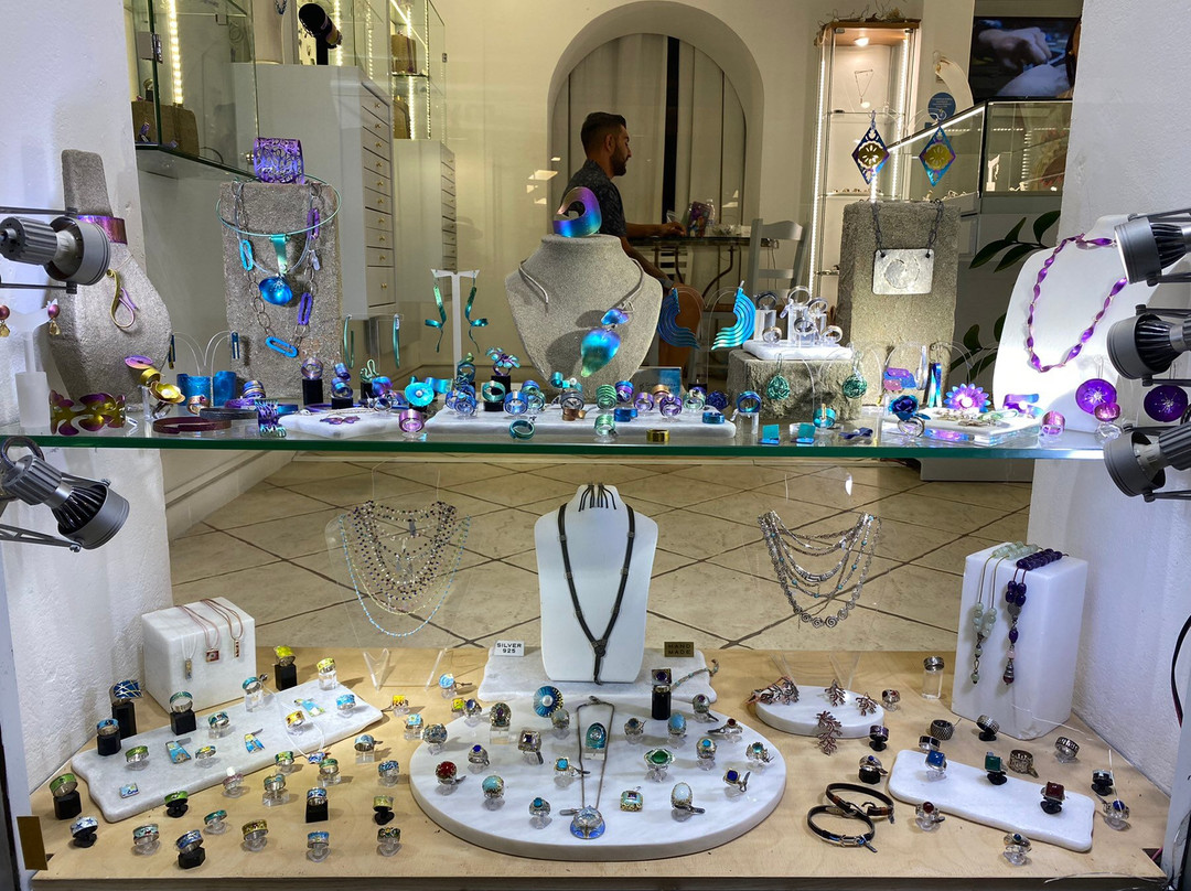Giampouras Collections-纳克索斯必去景点