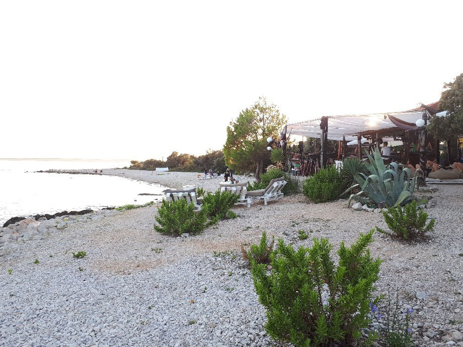 Kokopelli Beach Bar-Simuni必去景点