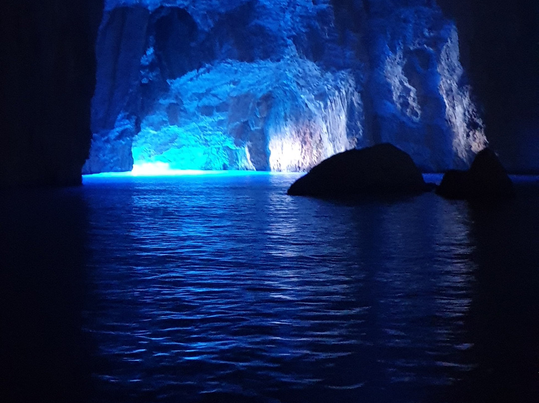 Blue Grotto景点图片