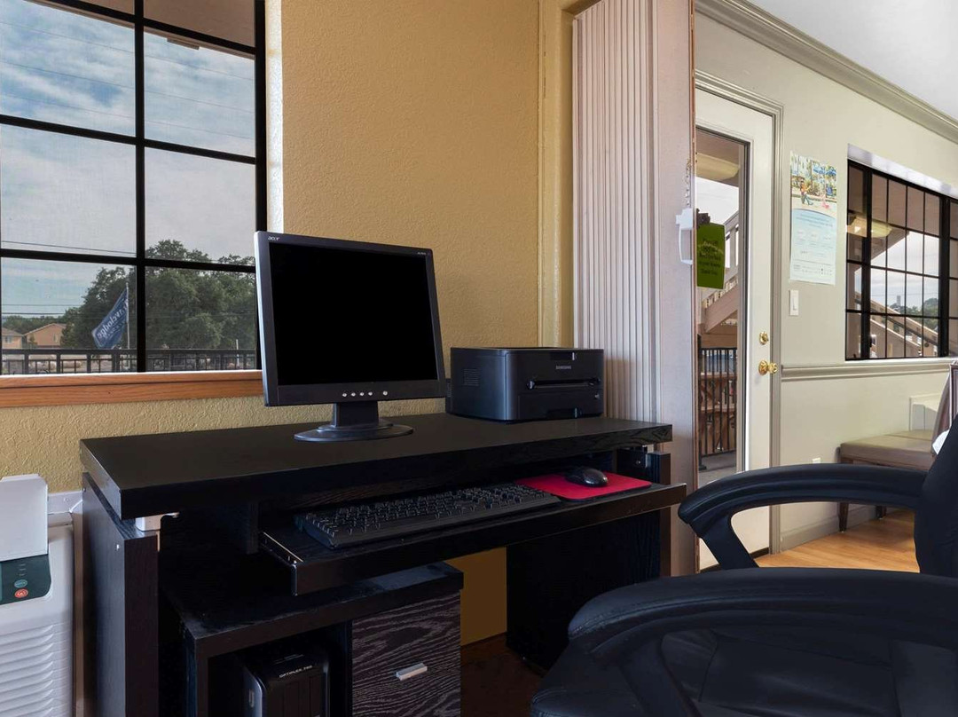 Travelodge by Wyndham Angels Camp CA主图