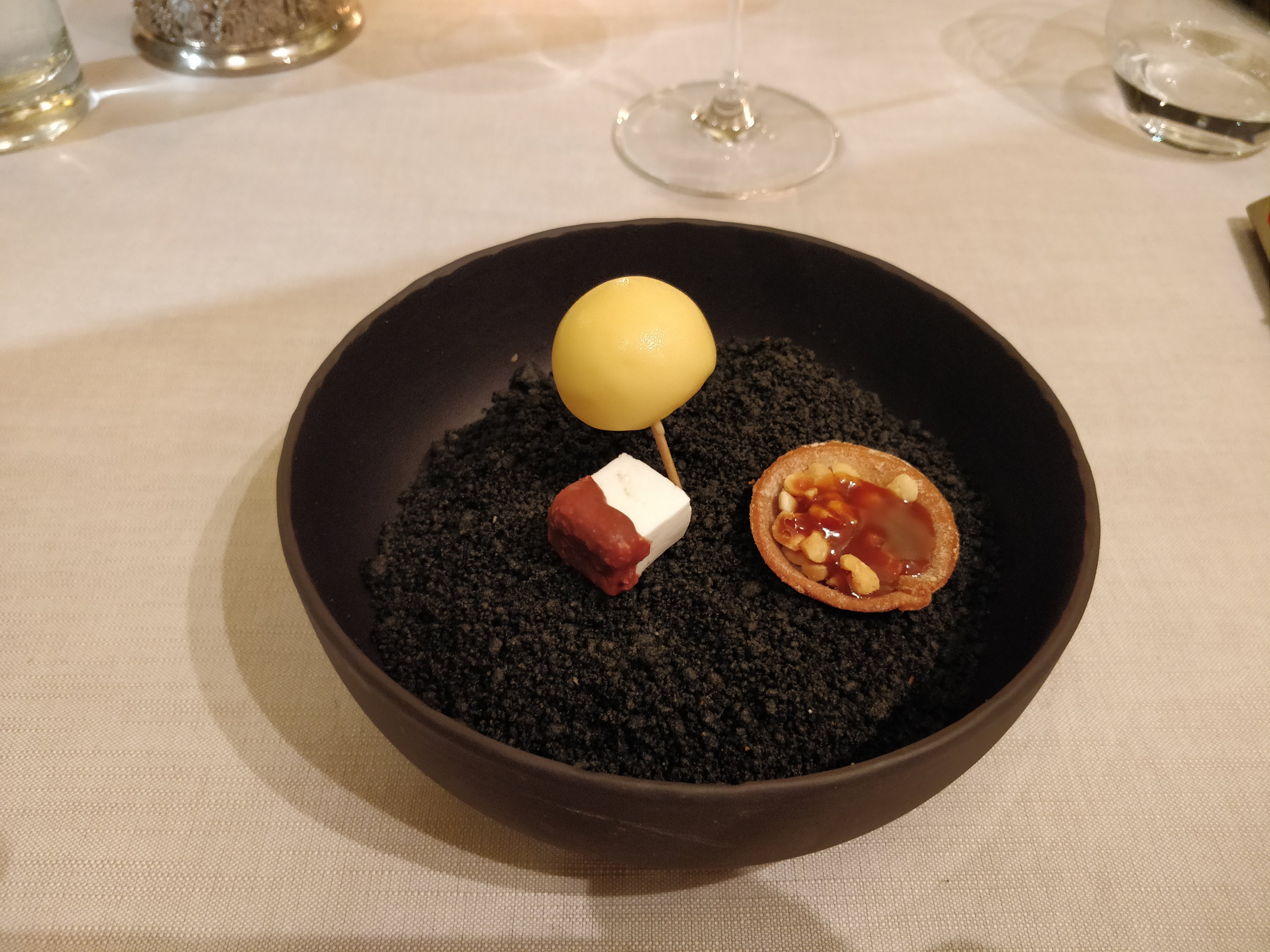 Logis Hôtel de la Mère Hamard-餐饮