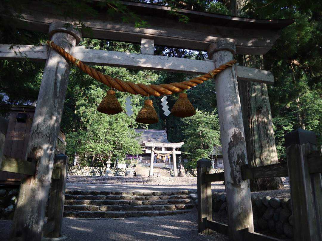 Shirakawa Hachiman Shrine Festival Hall-白川村必去景点