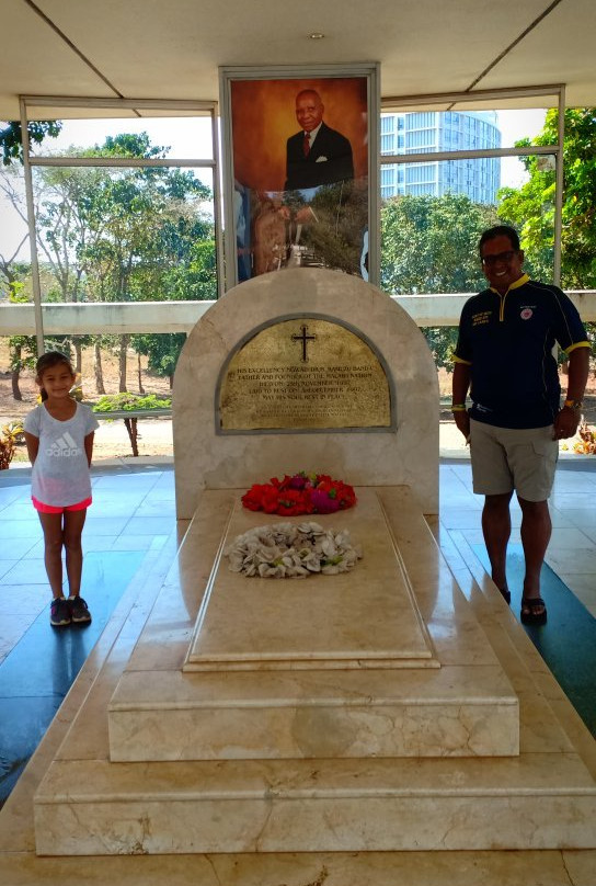 Mausoleum of Dr.Hestings Kamuzu Banda-里朗威必去景点