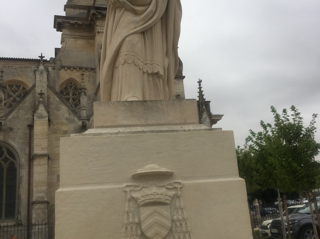 Statue du Richelieu景点图片