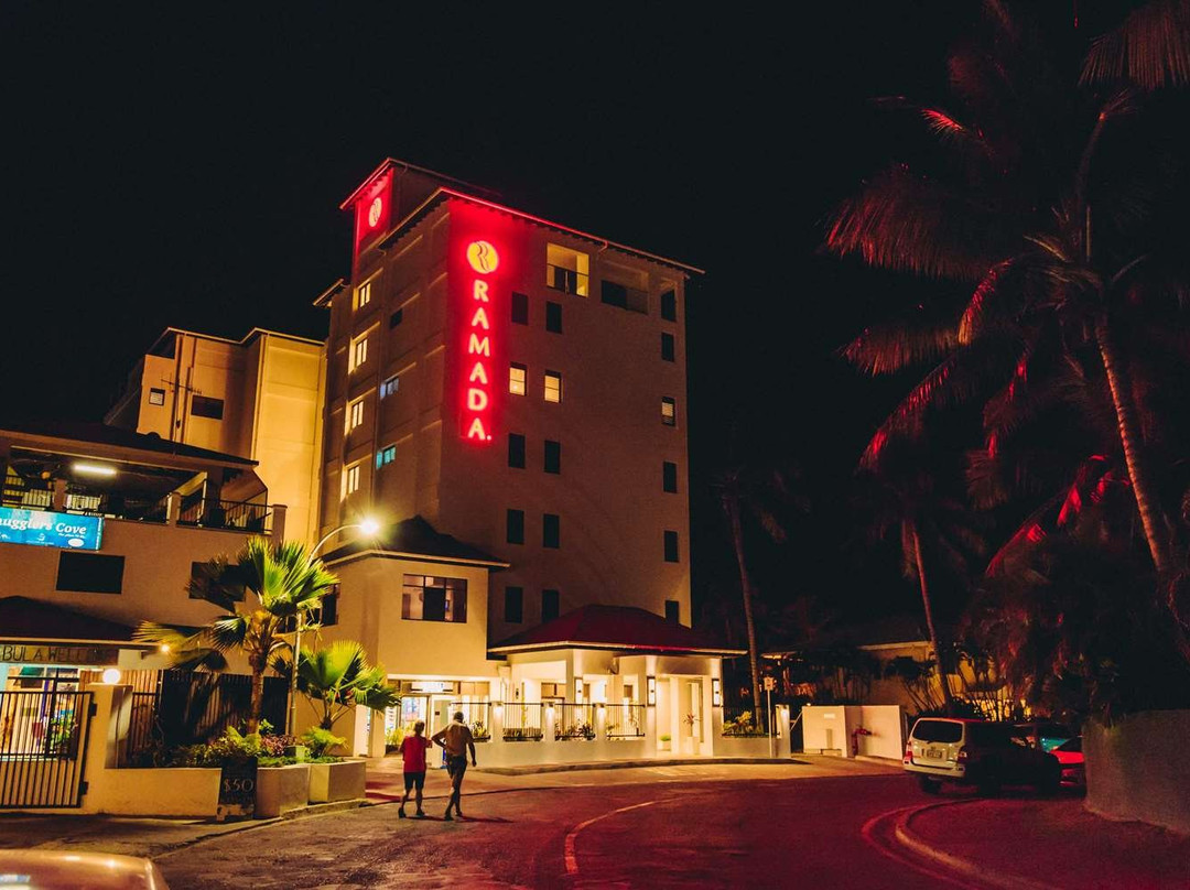 Ramada Suites by Wyndham Wailoaloa Beach Fiji主图