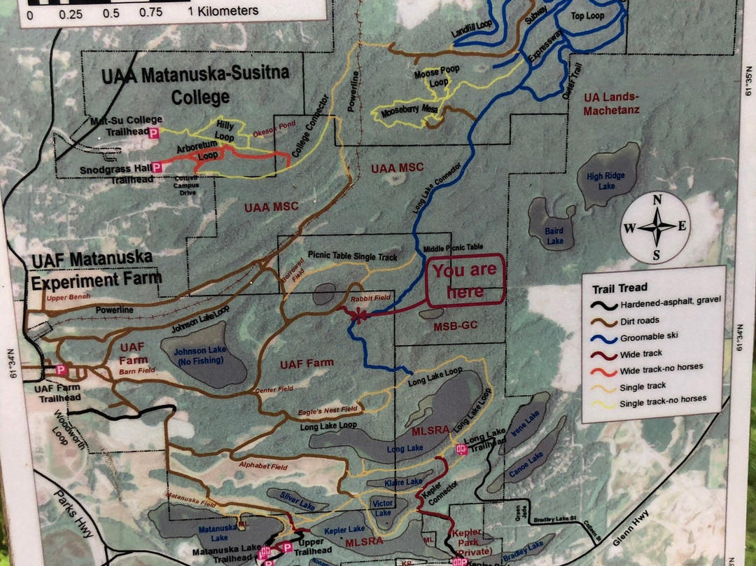 Crevasse Moraine Trail System景点图片