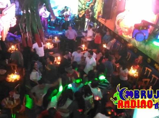 Imues旅游景点-Embrujo Andino Peña Bar