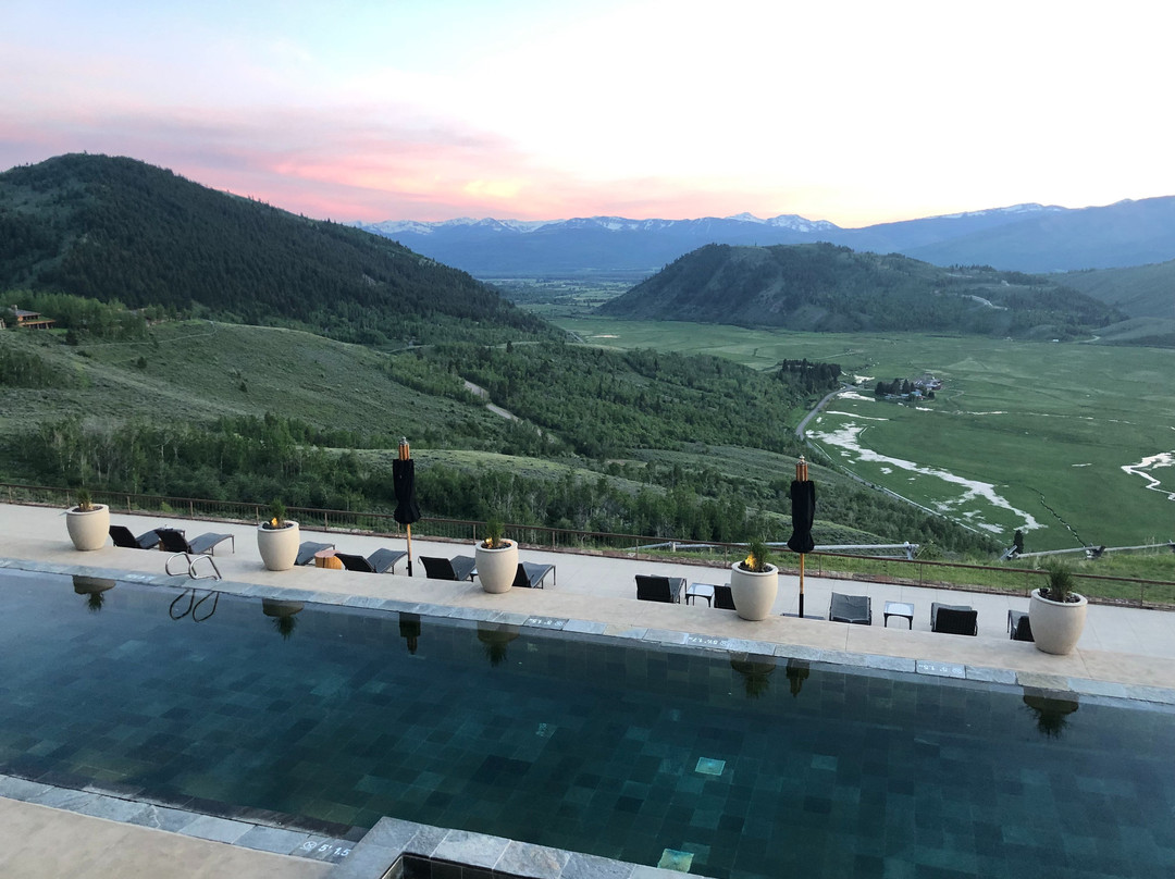 阿曼加尼度假村主图