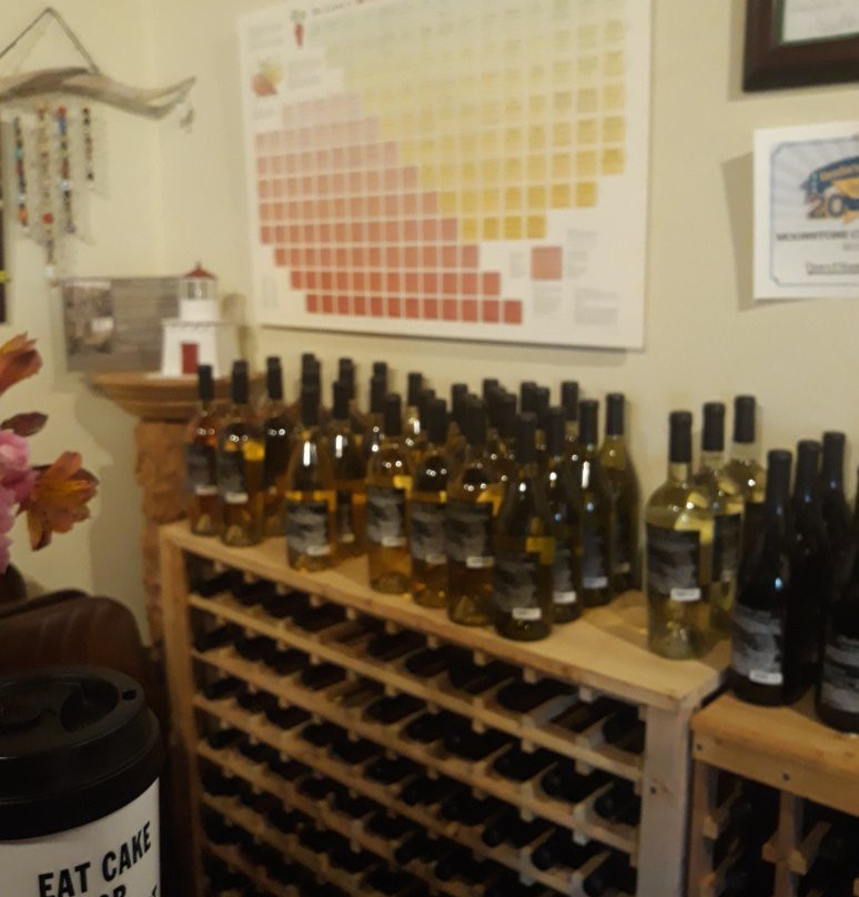 Moonstone Crossing Winery Tasting Room景点图片