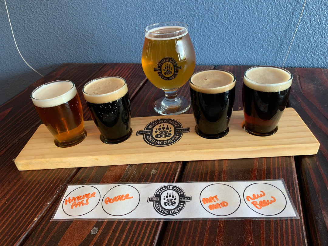Bearpaw River Brewing Company景点图片