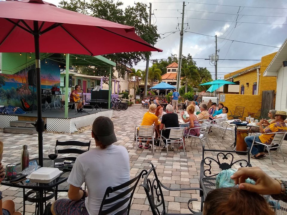 The Village Courtyard-Gulfport必去景点